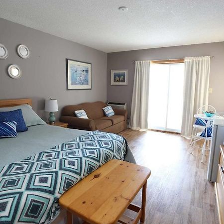 Hilton Beach Inn & Spa Thessalon Екстериор снимка